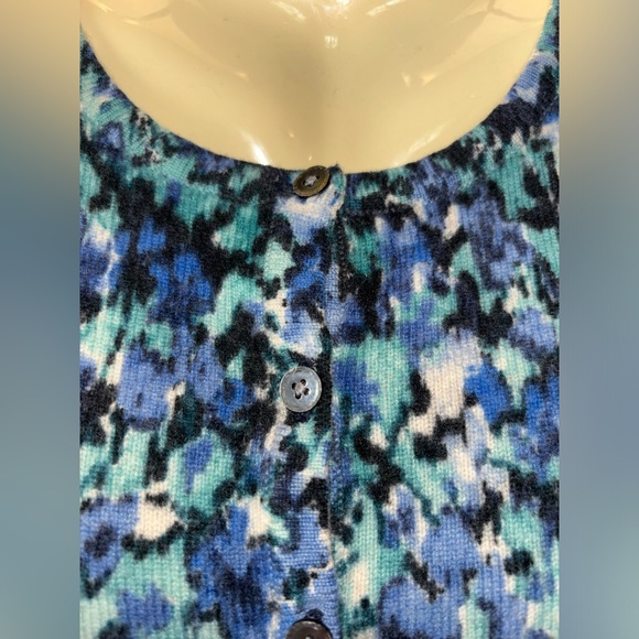 TALBOTS Cashmere Cardigan Sweater Sz LP - Picture 2 of 8